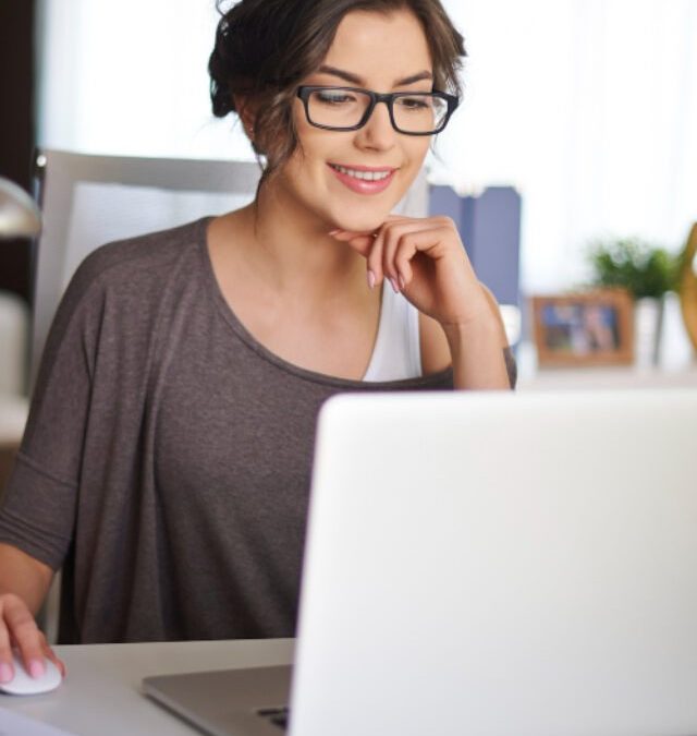 É possível ficar fluente com aula de inglês online?