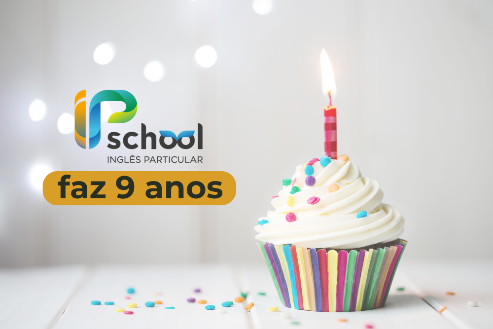 Aulas particulares de inglês: A IP School faz 9 anos | Foto de um bolo com uma vela | IP School