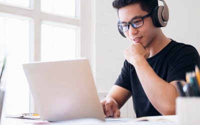 Qual é a duração de um curso de espanhol?